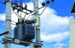 从事变压器工作的可能都知道变压器上有个不起眼的设备—温度控制器，看似不起眼，其实作用可不小哦！今天撸撸在线视频厂家撸撸片在线电气就来告诉你温度控制器运用在变压器上有何作用？